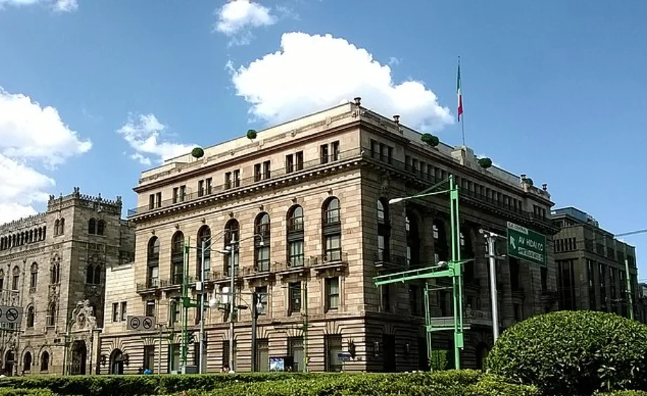 Banco de México reduce nuevamente en 50 puntos base la tasa de referencia
