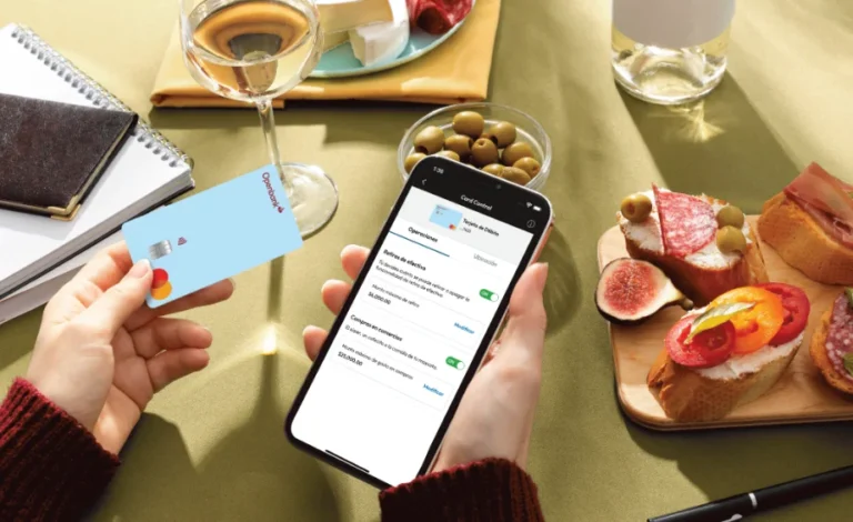 Openbank reemplaza tarjetas de crédito tras detectar actividad inusual