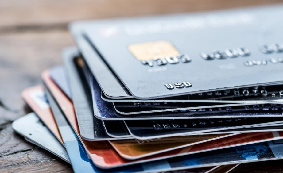 BBVA Dispara su Liderazgo en Tarjetas de Crédito en México; Reporte sobre tarjetas de crédito BBVA Dispara su Liderazgo en Tarjetas de Crédito en México; Reporte sobre tarjetas de crédito