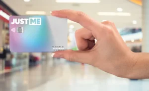 Liverpool lanza la tarjeta de crédito Just Me Visa con cashback de hasta 20% y sin anualidad