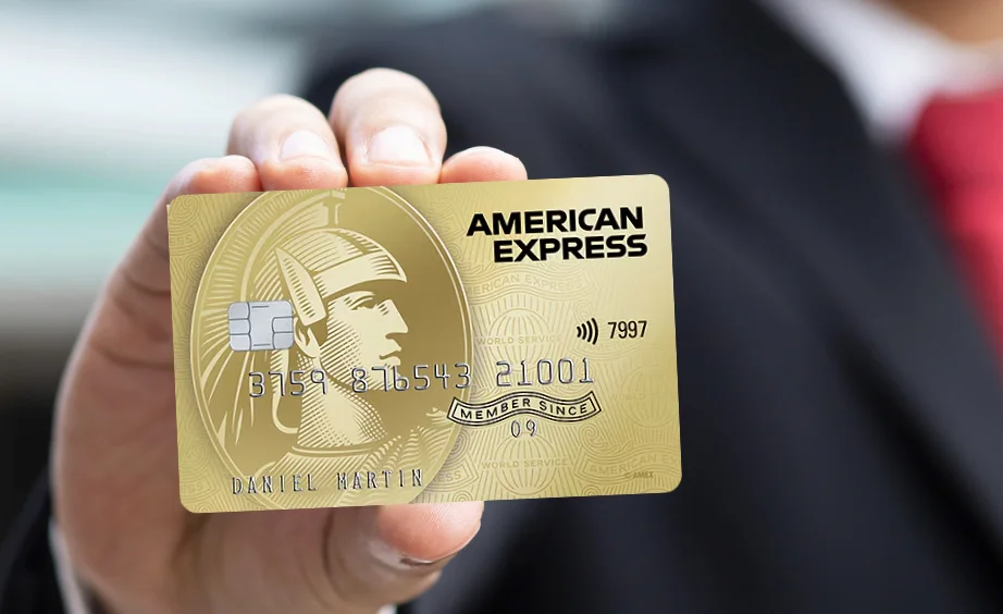 American Express reduce a la mitad la comisión por retiro de efectivo en el extranjero en sus tarjetas Gold y Platinum de crédito American Express reduce a la mitad la comisión por retiro de efectivo en el extranjero en sus tarjetas Gold y Platinum de crédito
