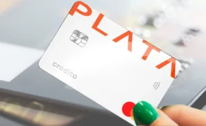 Banco Plata ajusta comisiones de su tarjeta de crédito: descarta nueva anualidad