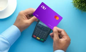 Nu actualiza contrato de tarjeta de crédito: llegan tarjetas adicionales y eliminan referencias a intereses moratorios