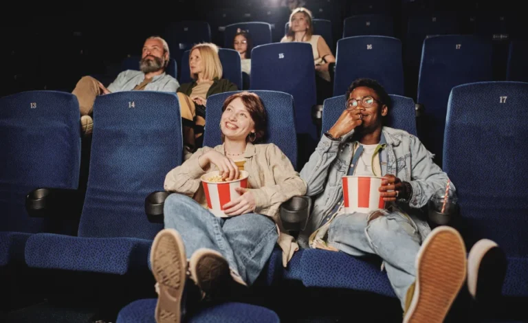 Openbank ofrece nivel Súper Fanático automático al tramitar su tarjeta Cinépolis en agosto