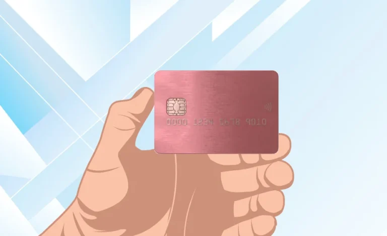 Jóvenes acumulan hasta cinco tarjetas de crédito en México: así ajustan su estrategia los bancos