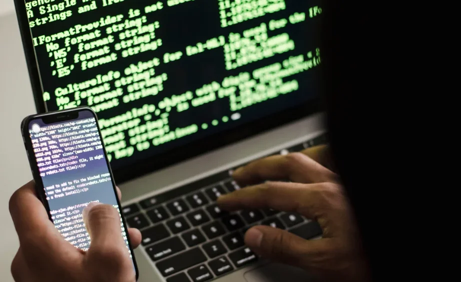 CONDUSEF y ABM emiten alerta preventiva por malware y aplicaciones falsas que roban datos bancarios